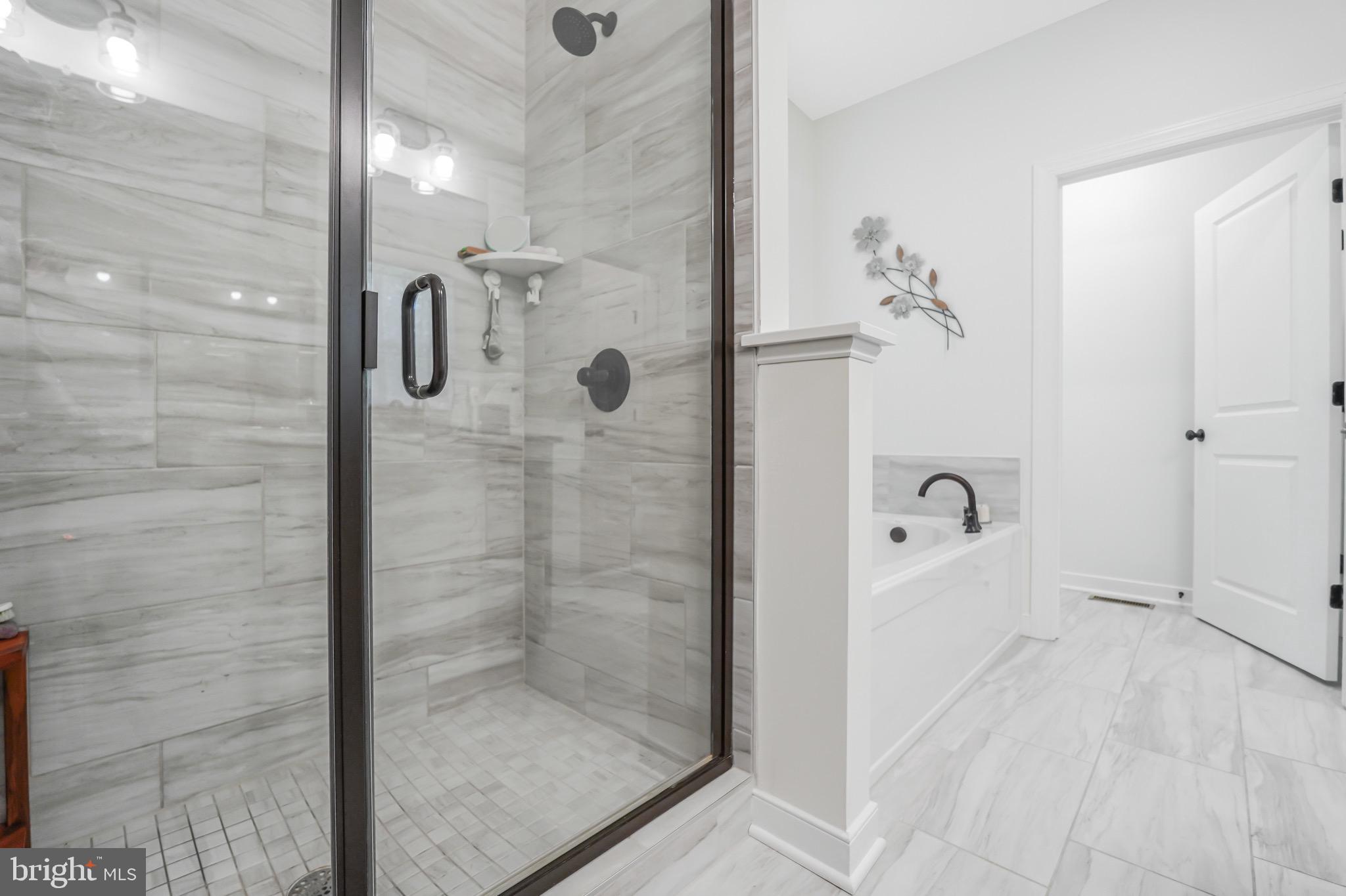 140 Rainbow Ridge Bumpass, VA 23024 - Photo 28 of 52 En-Suite Shower