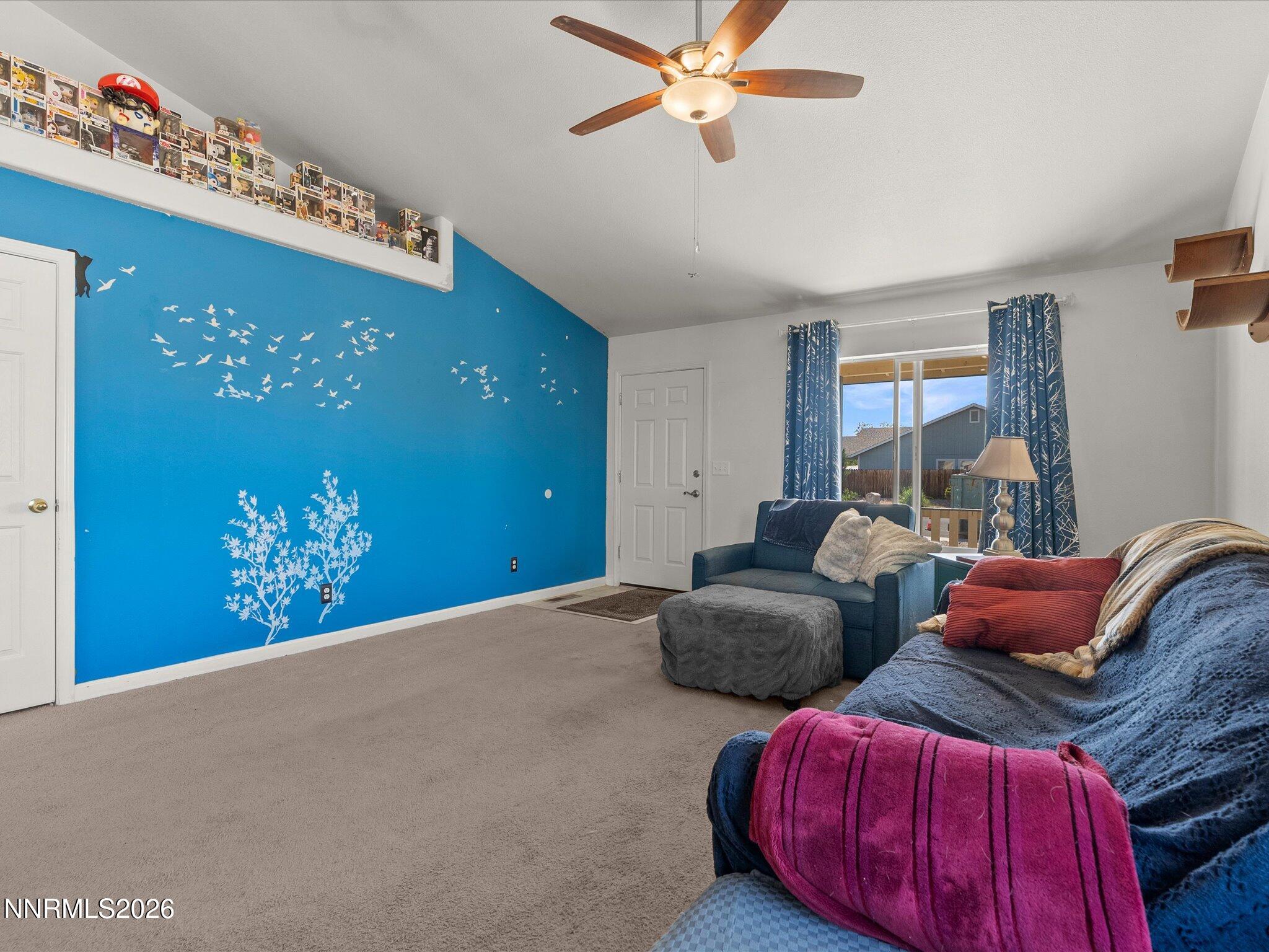 894 Timothy Way Fallon, NV 89406 - Photo 6 of 44 Looking towards front door showing pot s