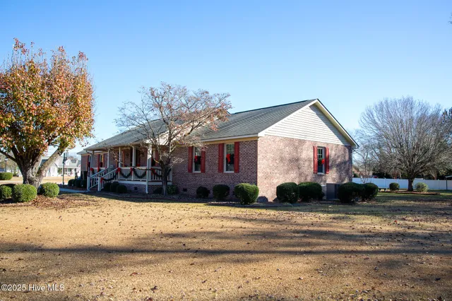 $389,000 | 347 Stewart Circle, Whiteville, NC 28472