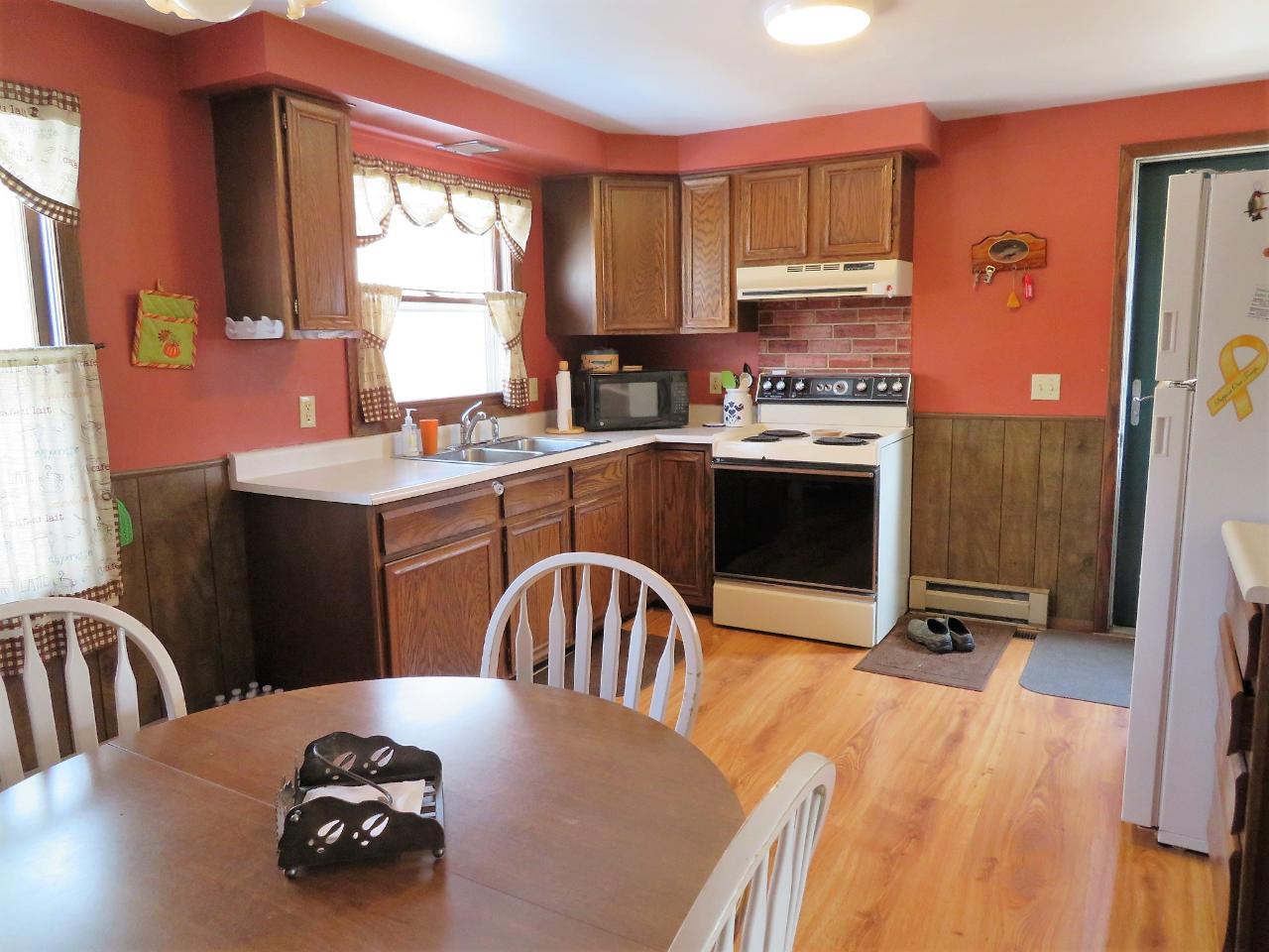 5158 River Road Rhinelander, WI 54501 - Photo 5 of 17 Gallery Image 5