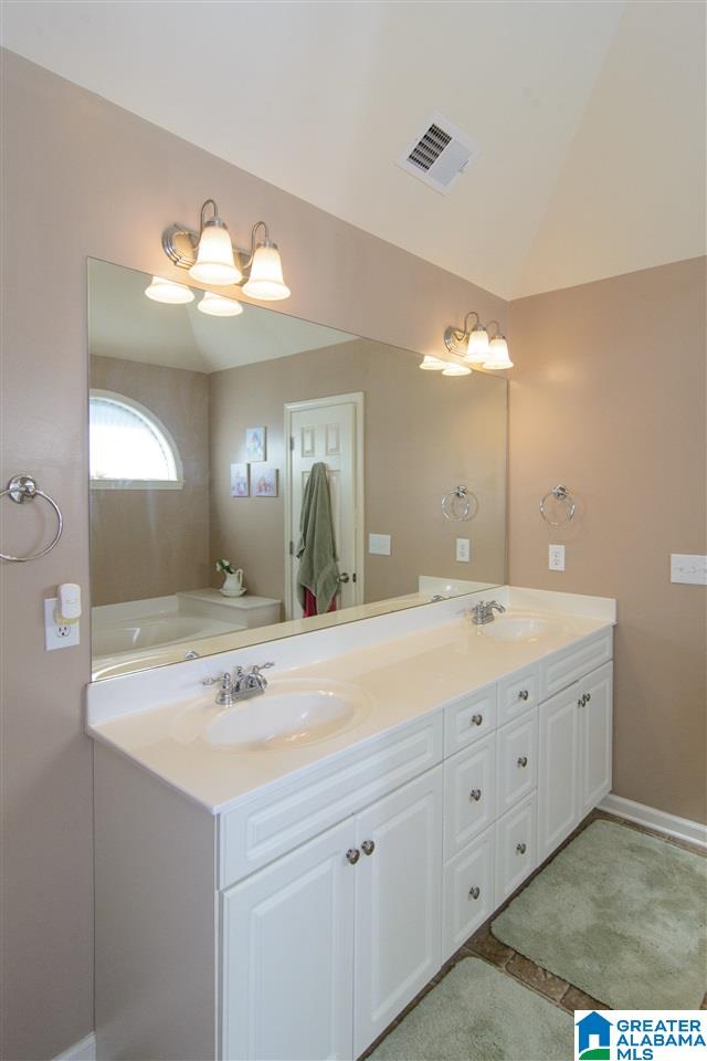 1046 Emerald Ridge Drive Calera, AL 35040 - Photo 19 of 32