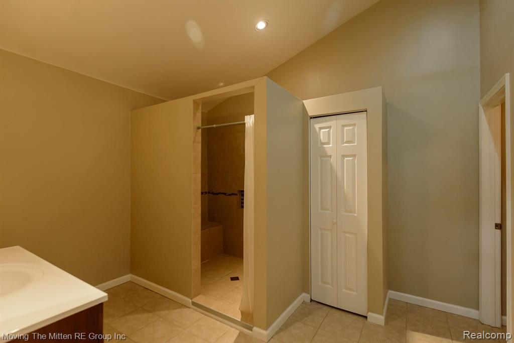 44350 Dunn Road Belleville, MI 48111 - Photo 43 of 80