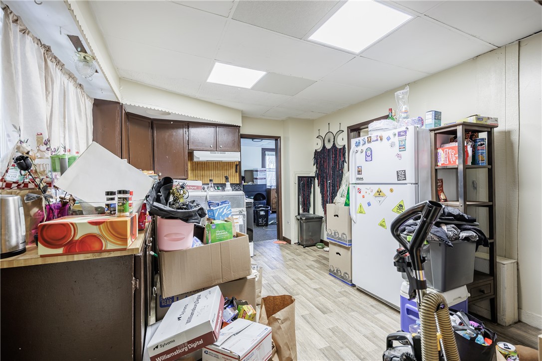 39 Austin Street, Unit 39 Rochester, NY 14606 - Photo 20 of 29 39 down- kitchen