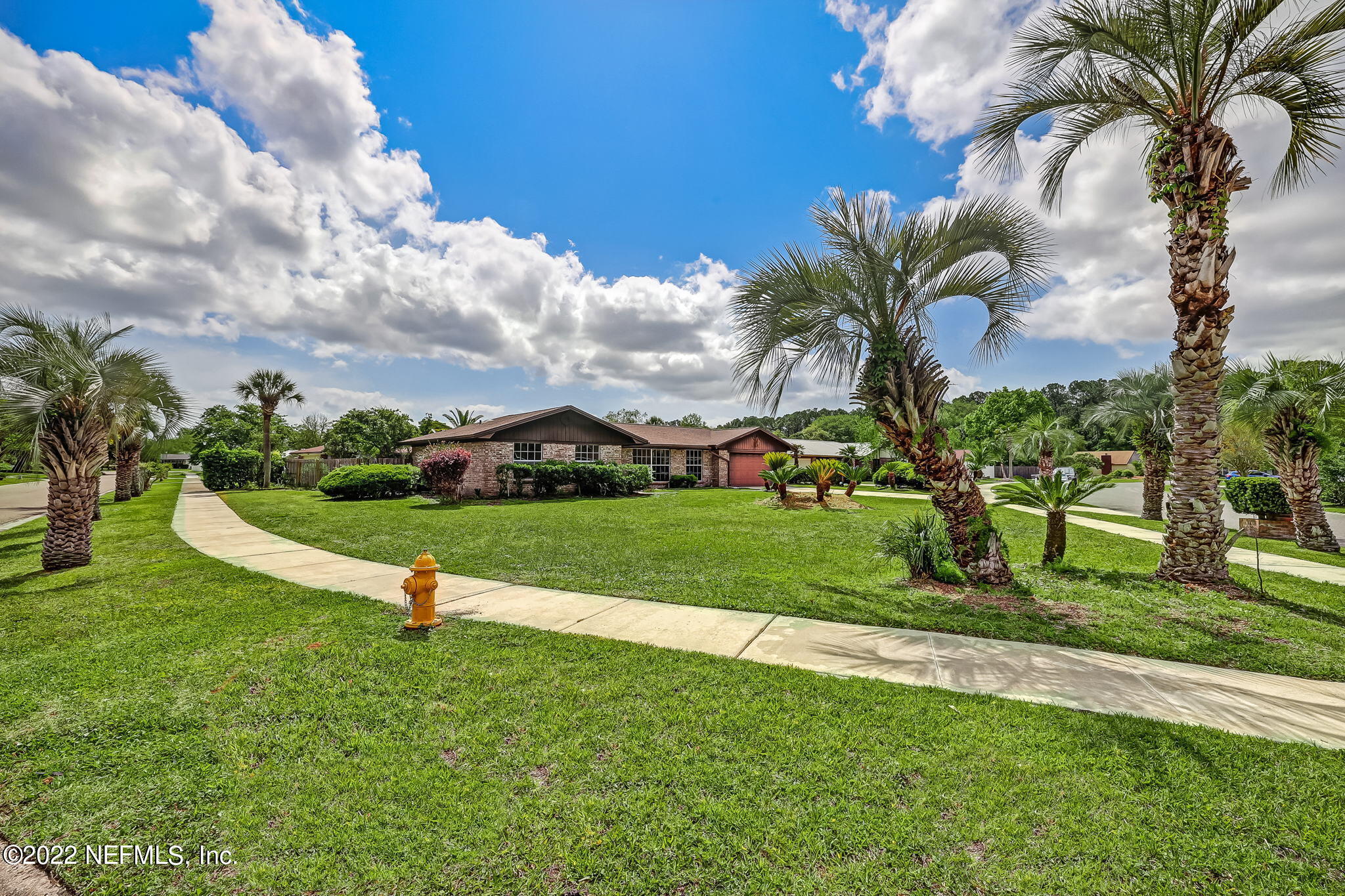 3915 Morning Glory Road Jacksonville, FL 32210 - Photo 4 of 54 FRONT
