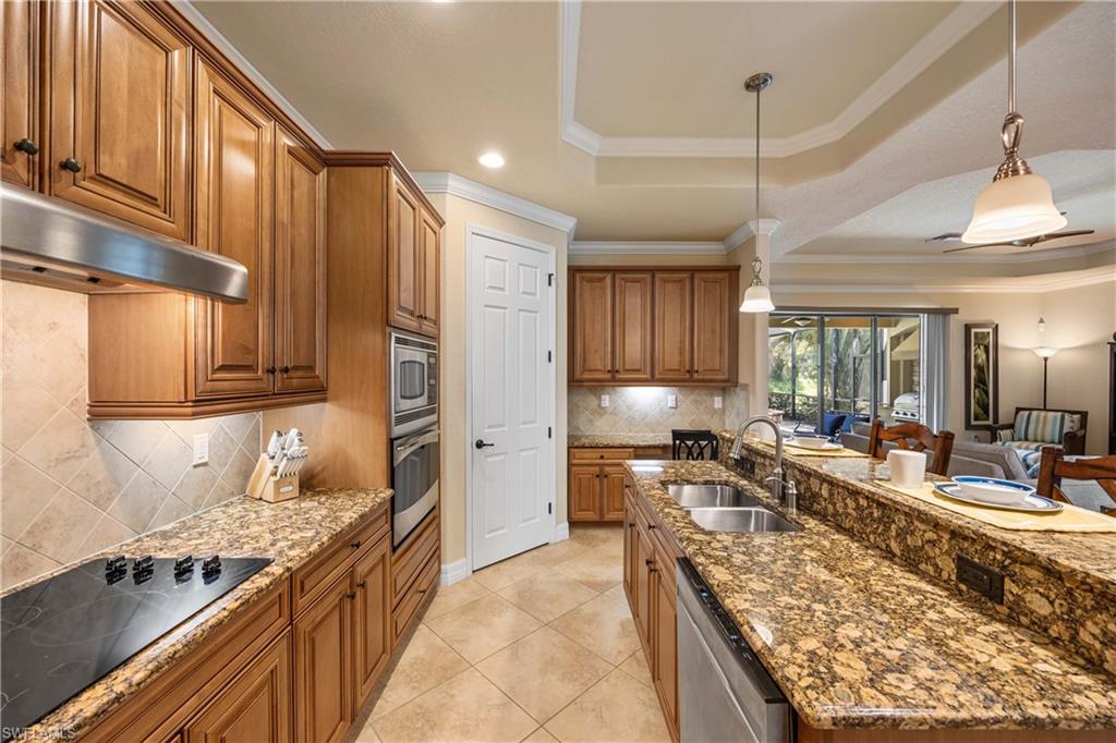 9234 Veneto Place Naples, FL 34113 - Photo 14 of 38