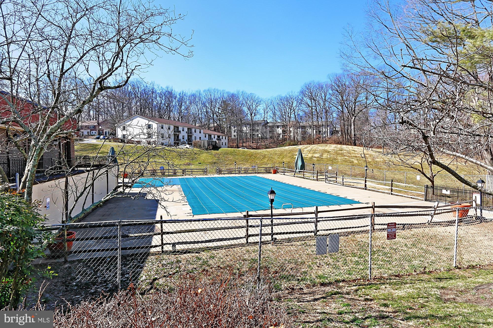 5905 Noblestown Road, Unit L Springfield, VA 22152 - Photo 32 of 49 Community Pool