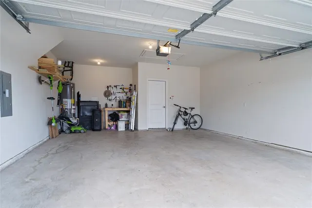 $2,500 | 4205 Expedition Drive, Oak Point, TX 75068