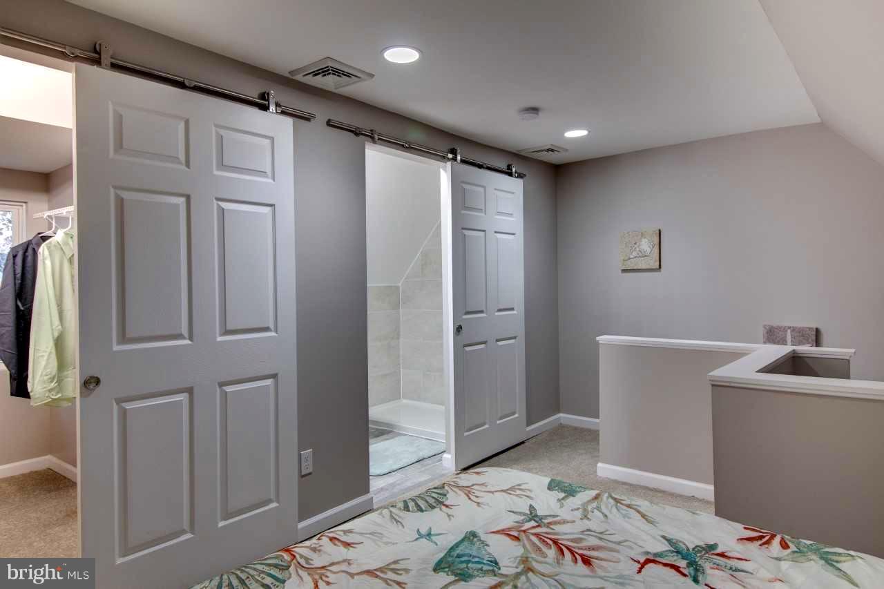 37 Northship Road Baltimore, MD 21222 - Photo 14 of 23 a bathroom with a sink and a mirror