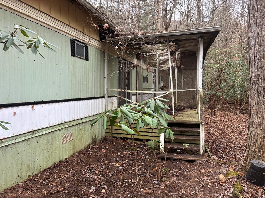 366 Gander Gap Road Hiawassee, GA 30546 - Photo 12 of 13 a house with a outdoor space