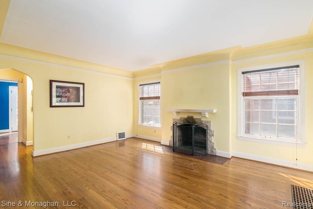 459 Touraine Road Grosse Pointe Farms, MI 48236 - Photo 6 of 28