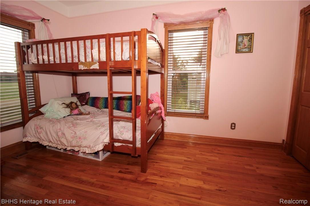 10975 West Allen Road Fowlerville, MI 48836 - Photo 10 of 31 Bedroom 1
