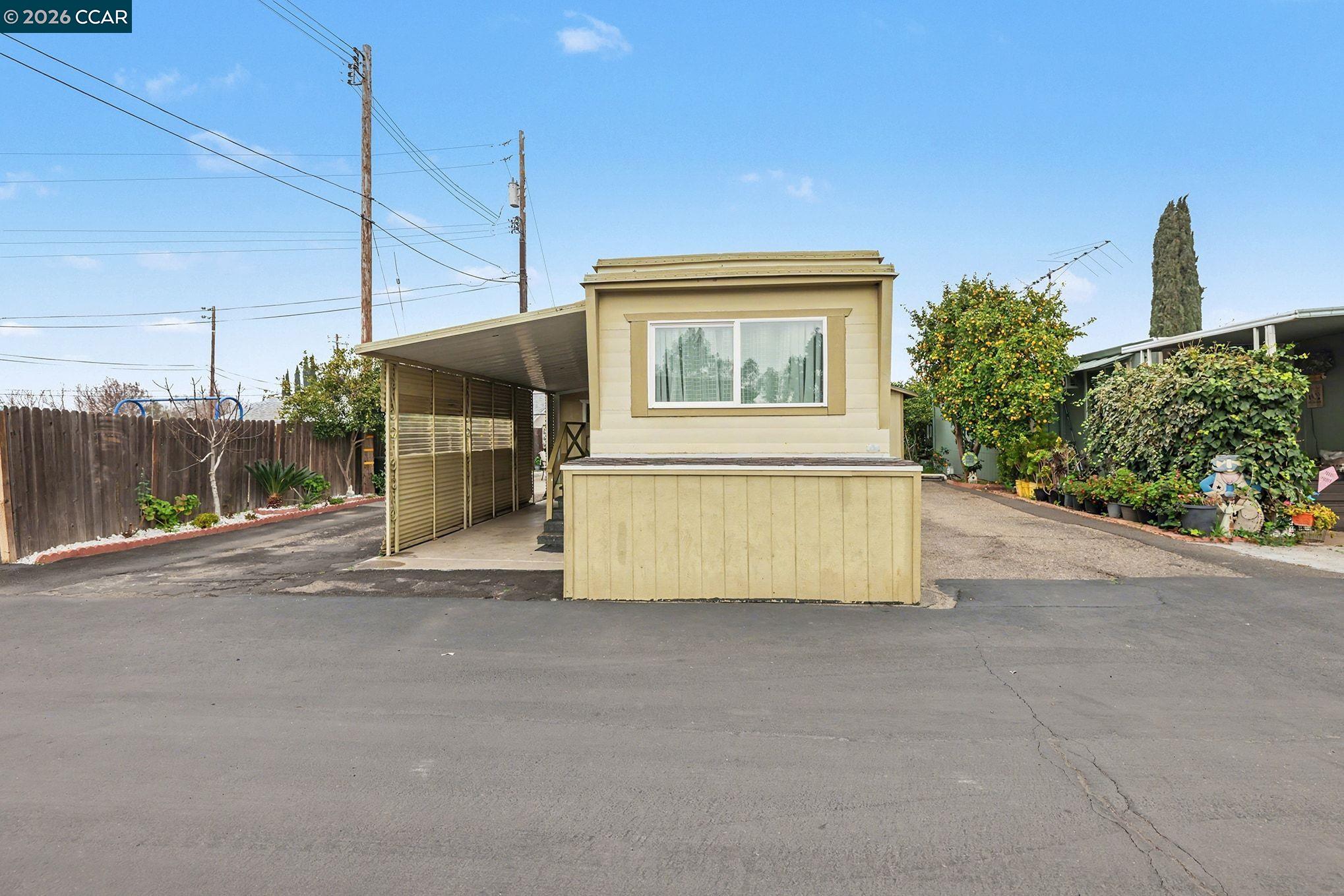 75 East Bolton Road, Unit 29 Oakley, CA 94561 - Photo 3 of 23