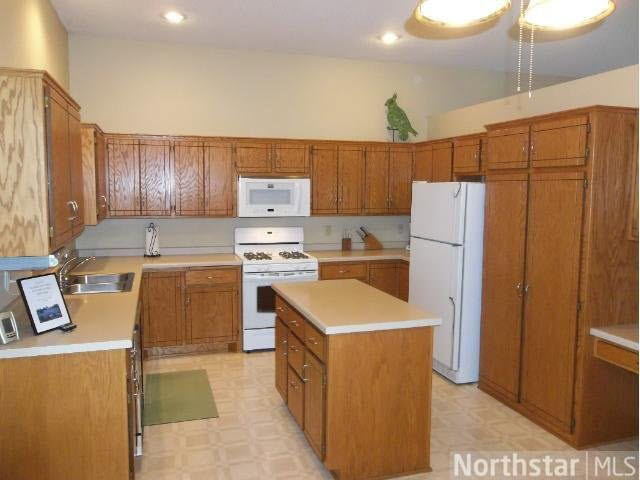 14124 Heather Ridge Drive Rogers, MN 55374 - Photo 2 of 18 Gallery Image 2
