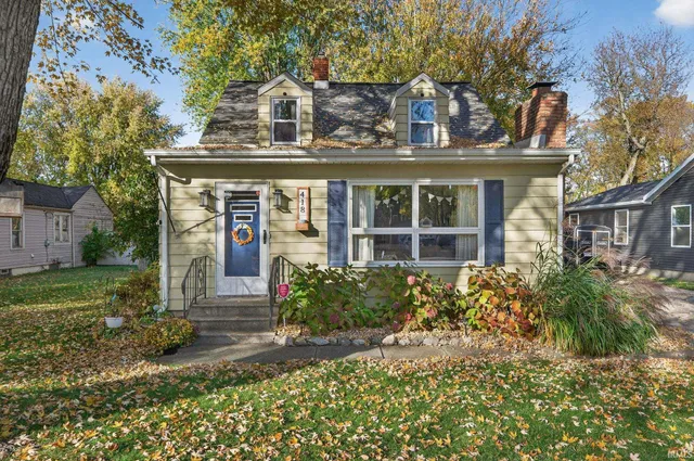 $230,000 | 418 West Superior Street, Osceola, IN 46561