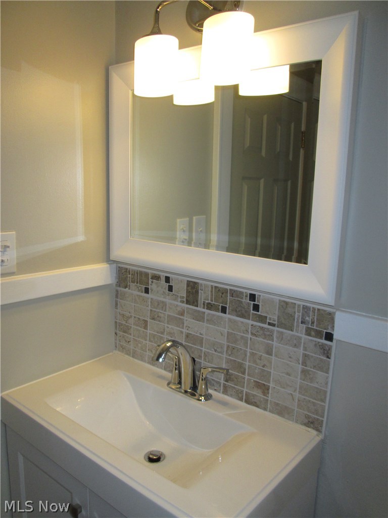 4798 Manchester Road Akron, OH 44319 - Photo 15 of 31 Gallery Image 15