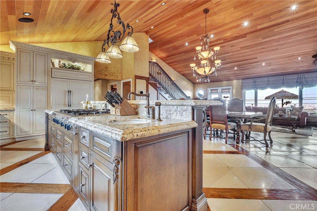 16 Saddle Road Rancho Palos Verdes, CA 90275 - Photo 9 of 72