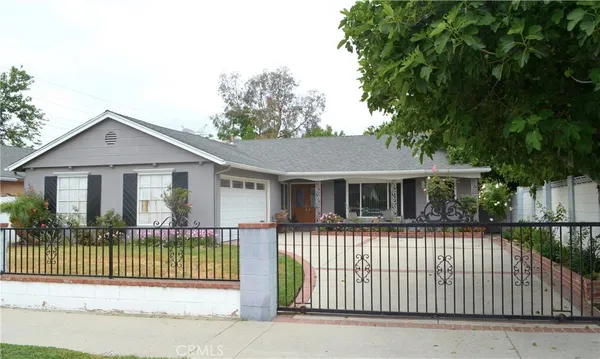 $895,000 | 18915 Chase Street, Northridge, CA 91324