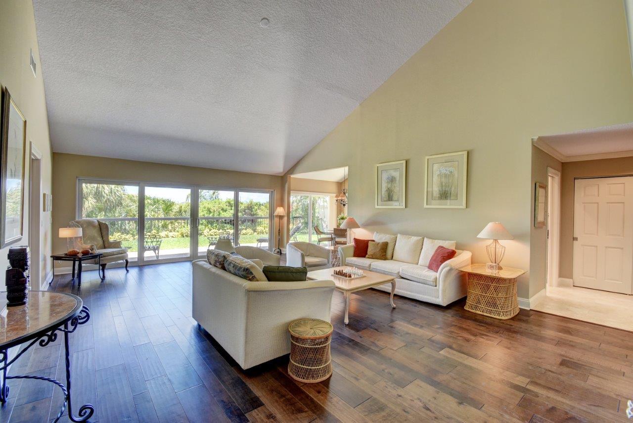 225 Ridge Road Jupiter, FL 33477 - Photo 4 of 29 Virtuals1 (5)