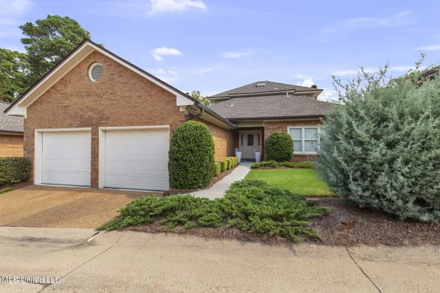 $450,000 | 203 Winter Teal Court, Madison, MS 39110
