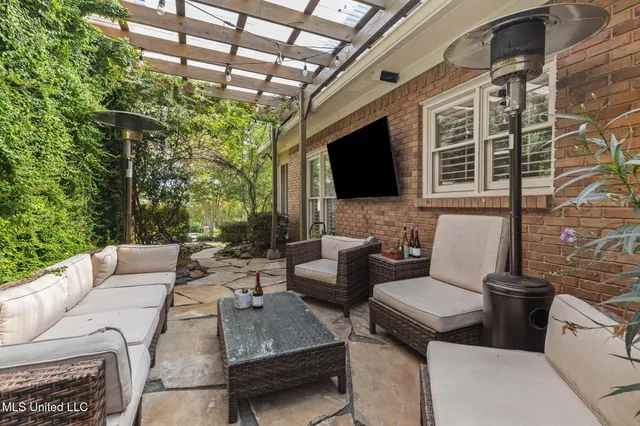 $450,000 | 203 Winter Teal Court, Madison, MS 39110