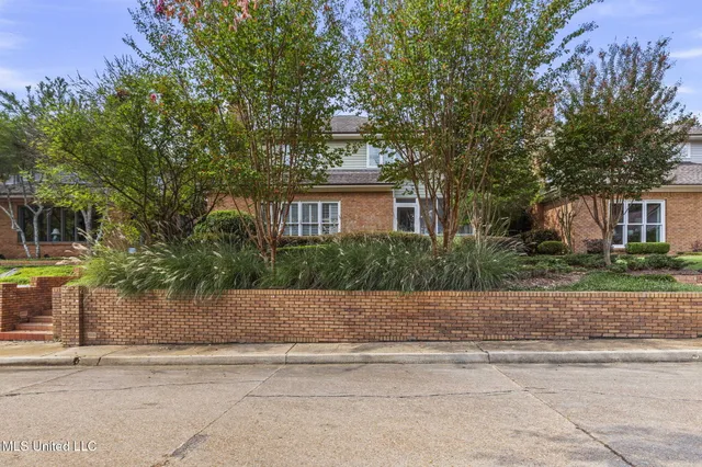 $450,000 | 203 Winter Teal Court, Madison, MS 39110