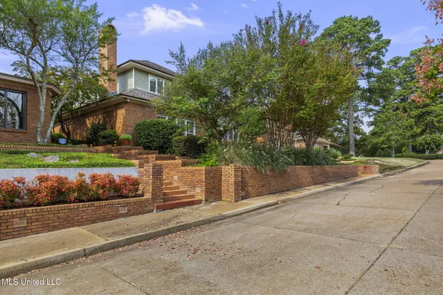 $450,000 | 203 Winter Teal Court, Madison, MS 39110