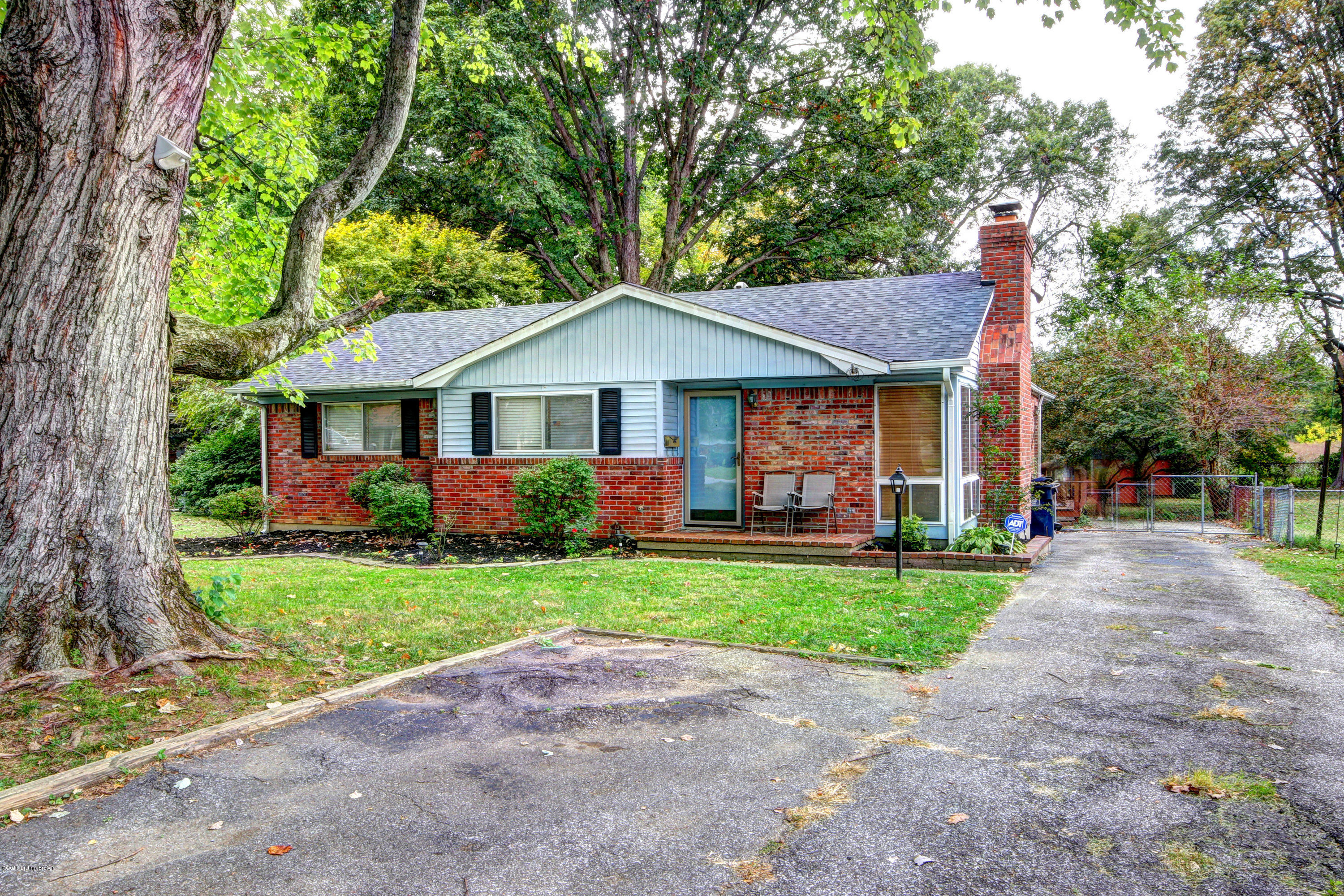 1847 Heaton Road Louisville, KY 40216 - Photo 4 of 38 Heaton Road #6