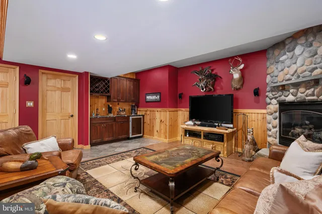 $1,050,000 | 3889 Gamber Road, Finksburg, MD 21048