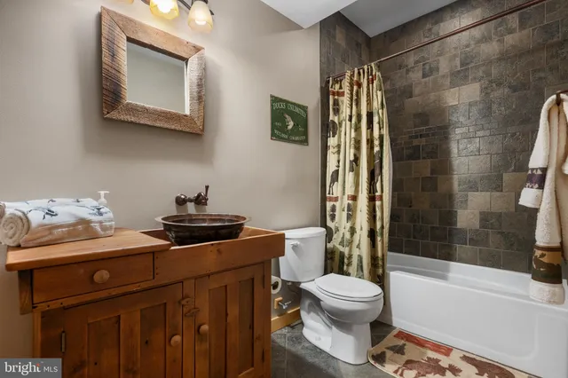 $1,050,000 | 3889 Gamber Road, Finksburg, MD 21048