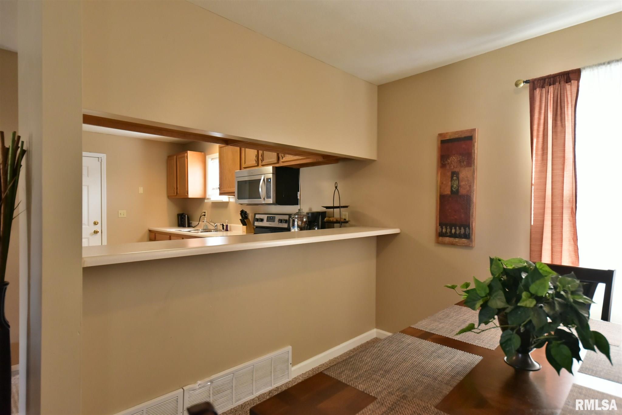 1504 East Reynolds Street Springfield, IL 62702 - Photo 8 of 27