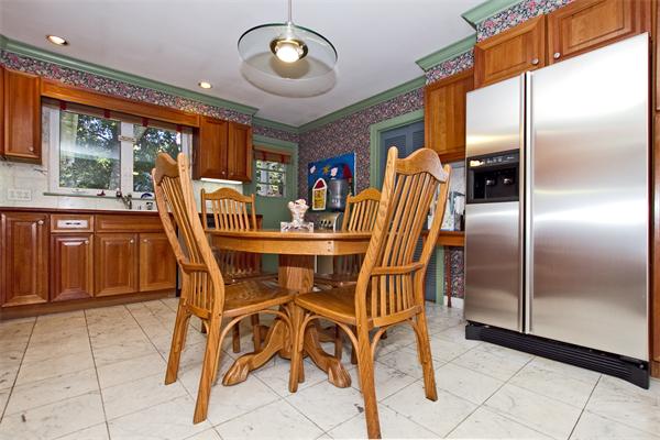 37 Levbert Road Newton, MA 02459 - Photo 6 of 18 Gallery Image 6