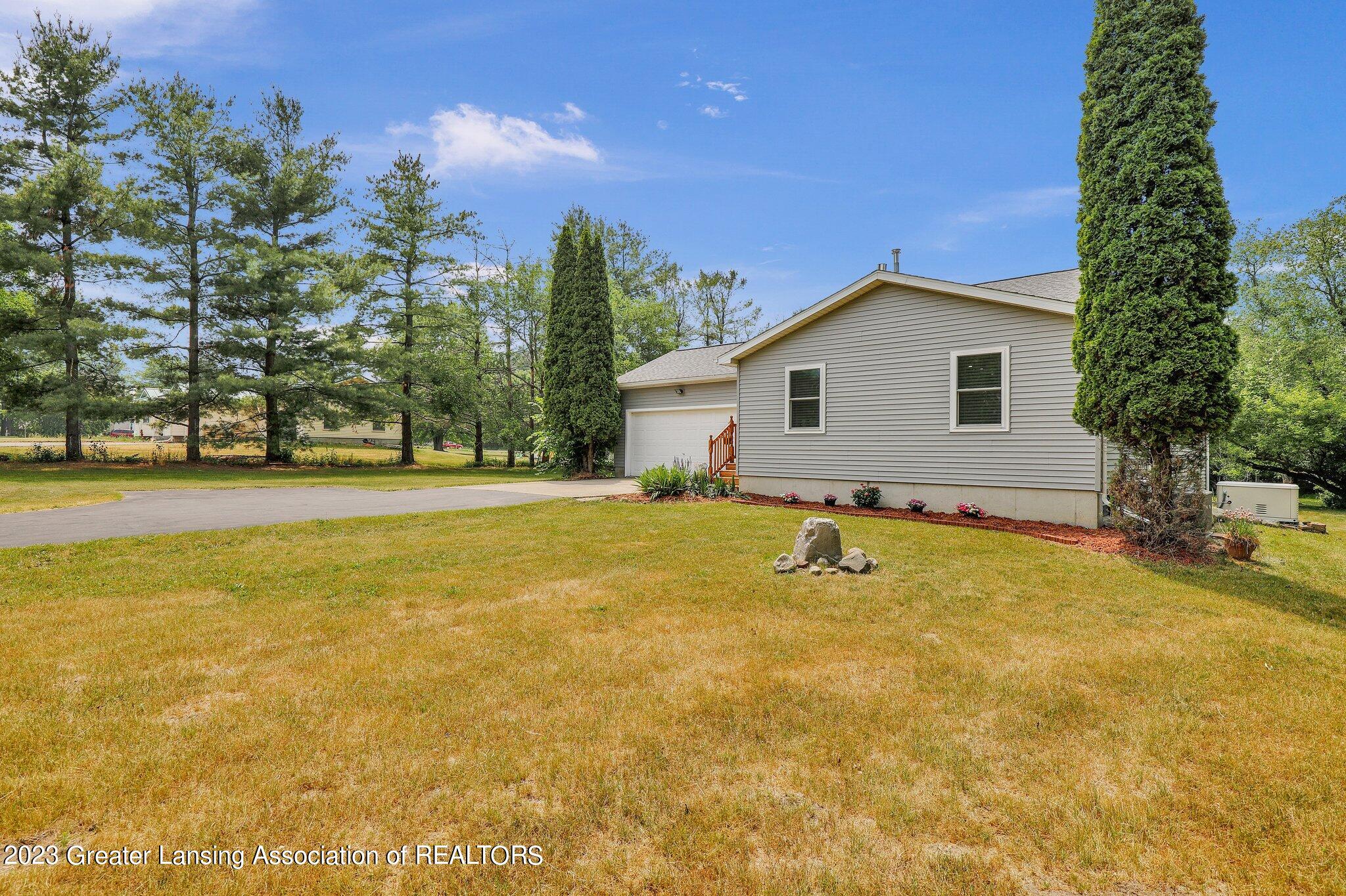 2035 North Gunn Road Holt, MI 48842 - Photo 38 of 39 4-web-or-mls-Open Ended Media-4
