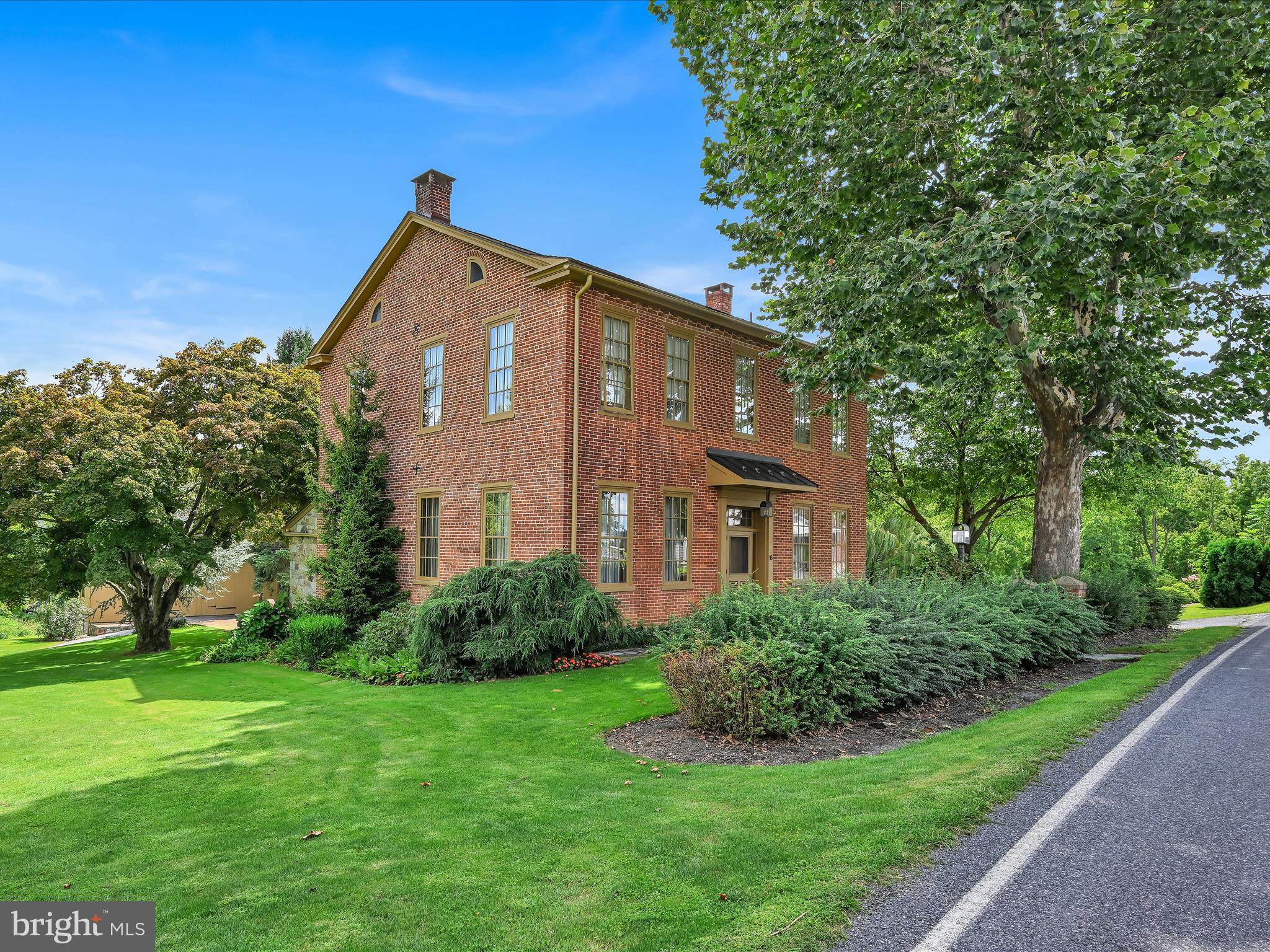 16 South Millbach Road Newmanstown, PA 17073 - Photo 5 of 65 Front