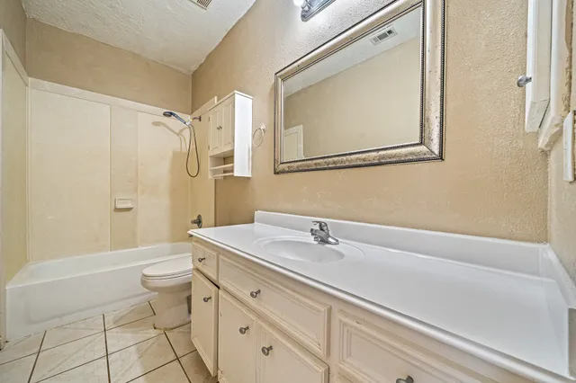 $2,150 | 15727 Schumann Lane, Houston, TX 77083