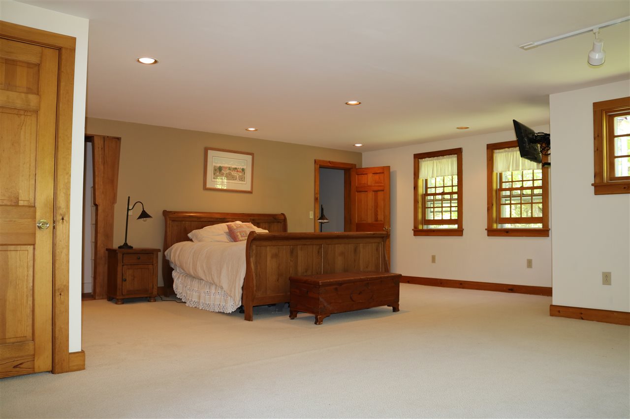 909 Leland Road Salisbury, VT 05769 - Photo 13 of 35