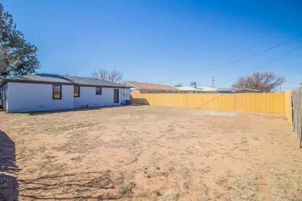 $137,000 | 113 East Monroe Street, Levelland, TX 79336
