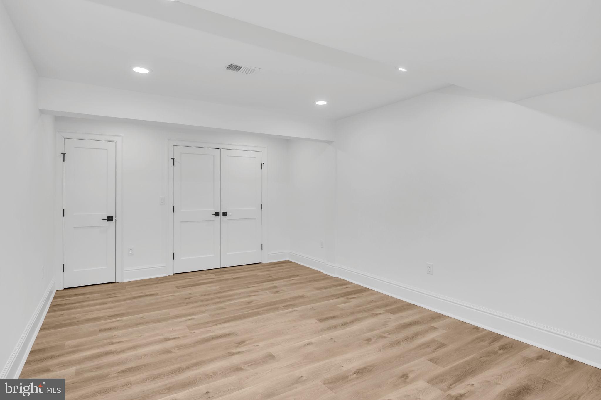 32 Gulick Road Princeton, NJ 08540 - Photo 27 of 56 Spacious, bright room ready for ideas.