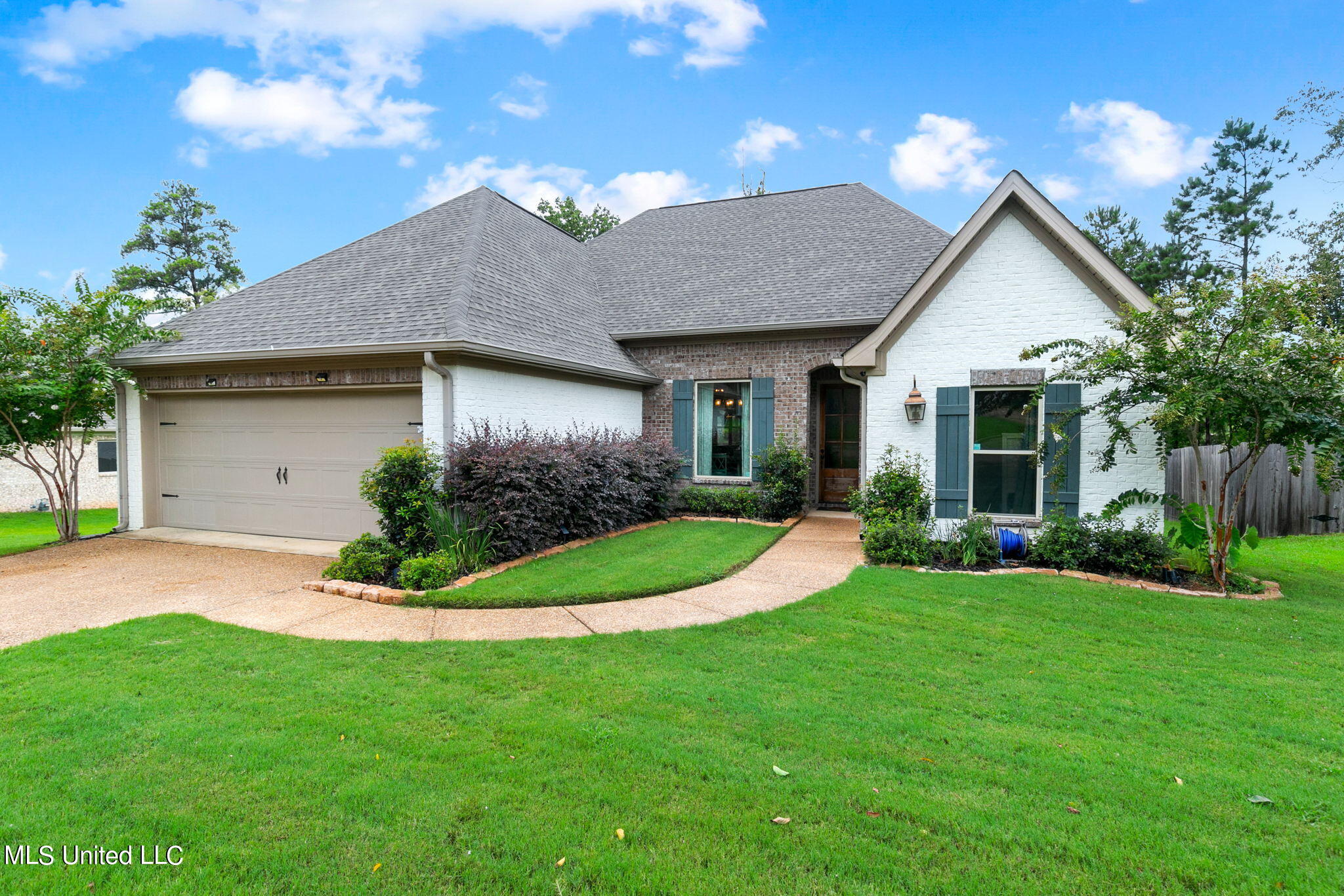 324 Cypress Creek Road Brandon, MS 39047 - Photo 2 of 33 5-web-or-mls-324 Cypress Creek-5