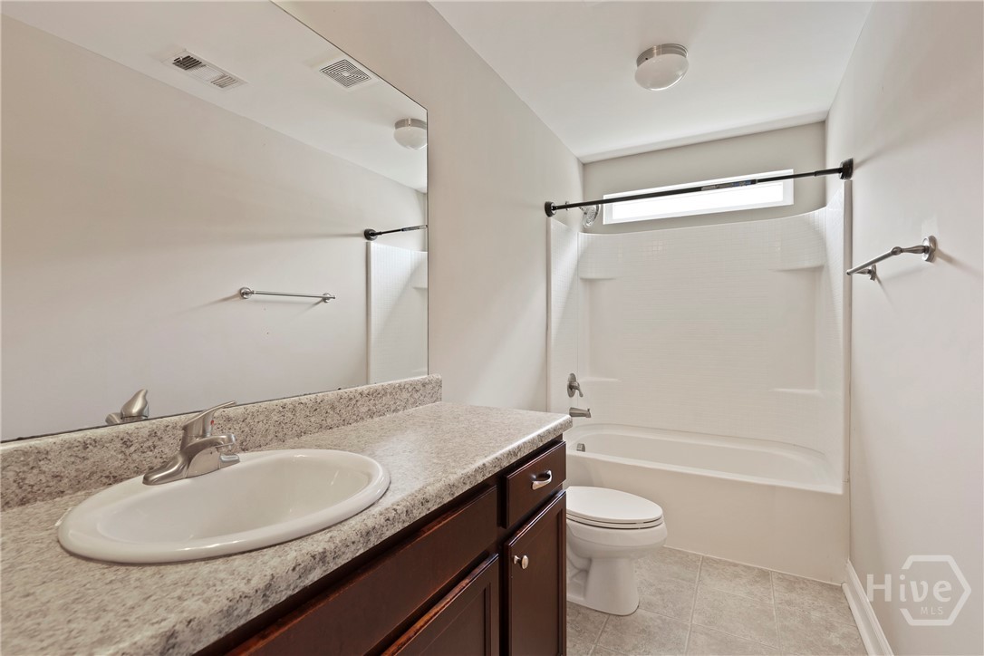 128 Aquaduct Drive Rincon, GA 31326 - Photo 13 of 23 Upstairs Bathroom