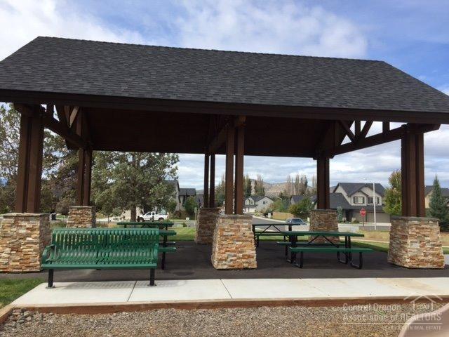 4624 Southwest Volcano View Way Redmond, OR 97756 - Photo 4 of 7 Additional Photo