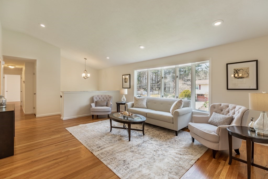 57 Oakvale Road Framingham, MA 01701 - Photo 7 of 32
