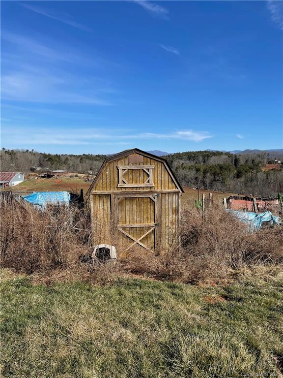 992 Jupiter Road Weaverville, NC 28787 - Photo 5 of 13 Gallery Image 5