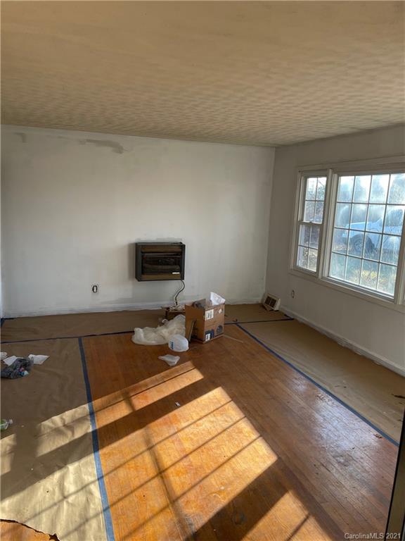 992 Jupiter Road Weaverville, NC 28787 - Photo 8 of 13 Gallery Image 8