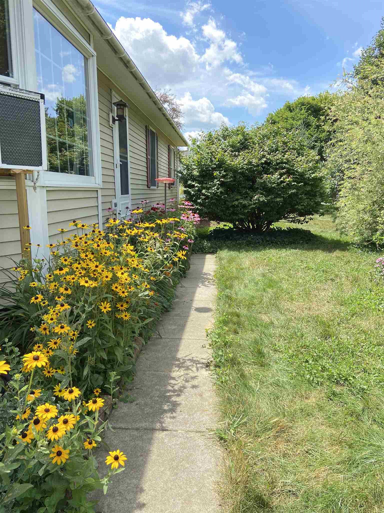 35 Dearborn Circle Walpole, NH 03608 - Photo 2 of 34 Gallery Image 2