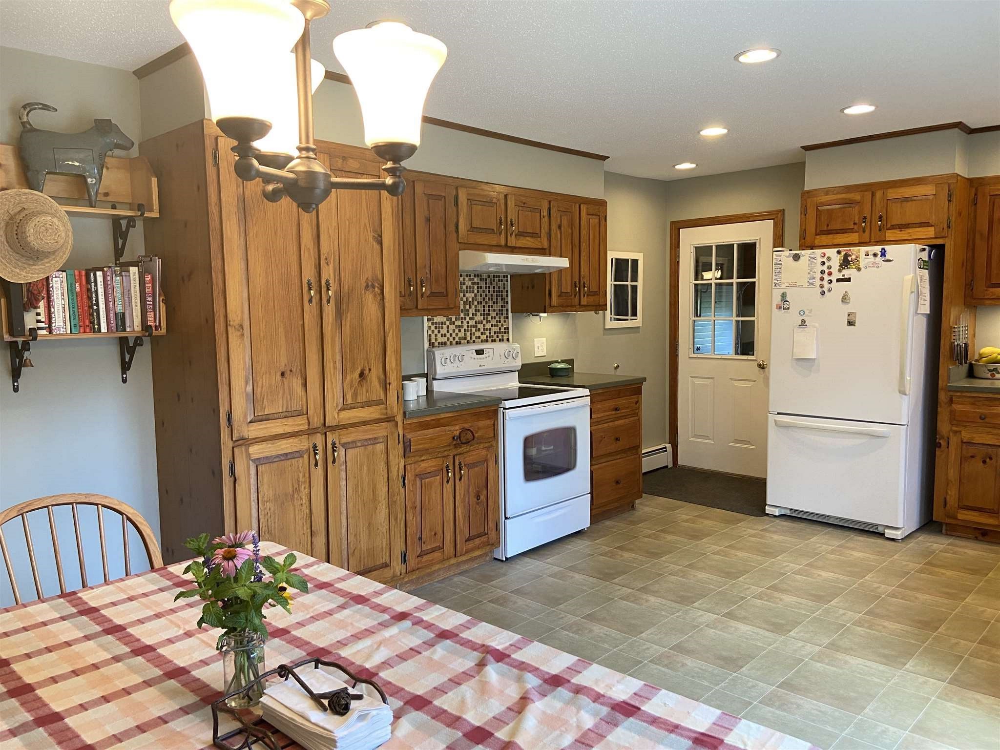 35 Dearborn Circle Walpole, NH 03608 - Photo 13 of 34 Gallery Image 13