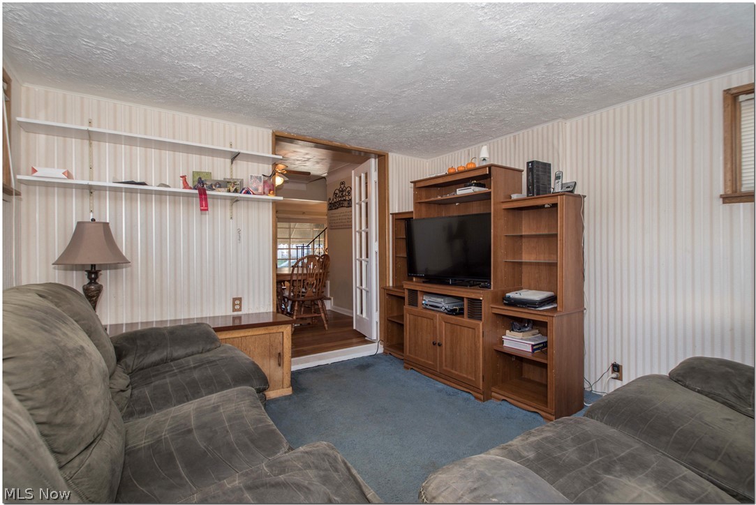 4197 Stilmore Road Cleveland, OH 44121 - Photo 14 of 35
