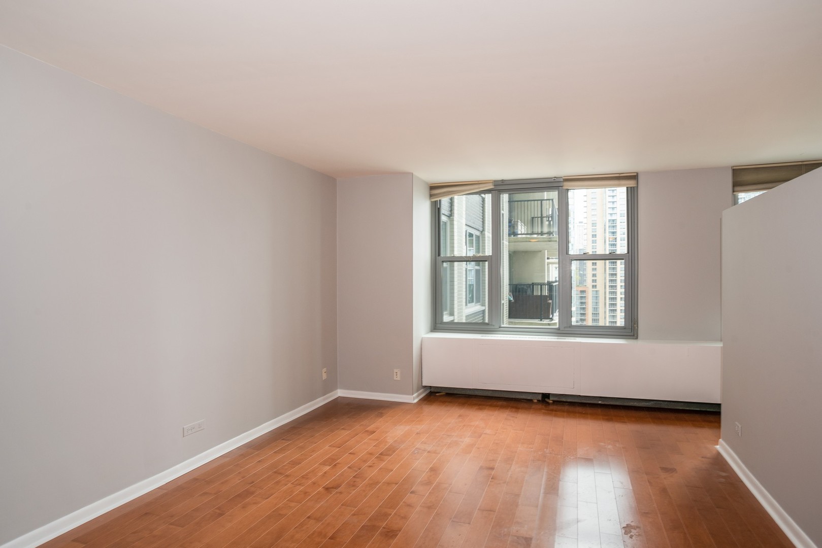 400 East Randolph Street, Unit 2102 Chicago, IL 60601 - Photo 5 of 39