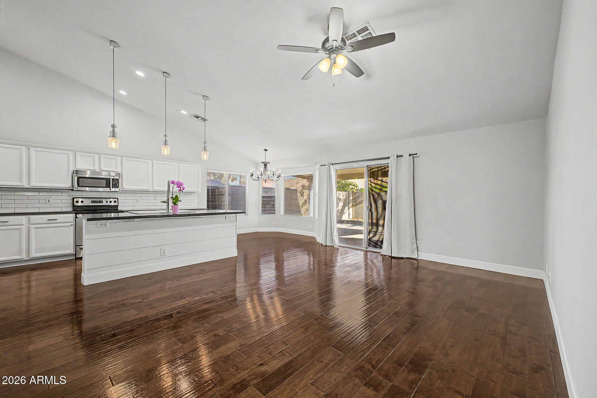 2347 East Ranch Road Gilbert, AZ 85296 - Photo 12 of 26