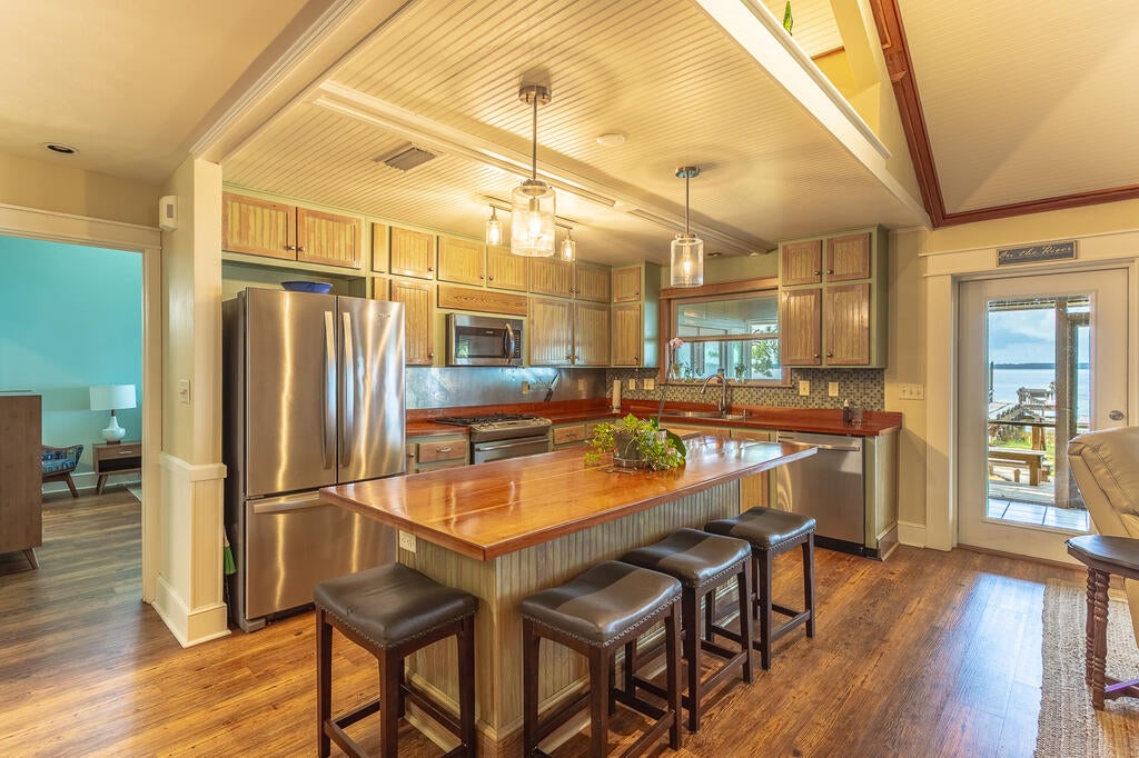 2519 Surf Road Panacea, FL 32346 - Photo 9 of 54 Gallery Image 9