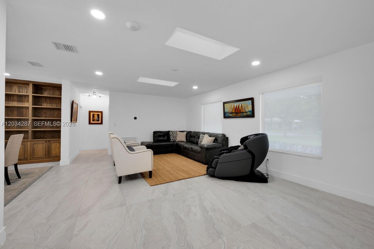 6860 Southwest 99th Terrace Pinecrest, FL 33156 - Photo 5 of 46